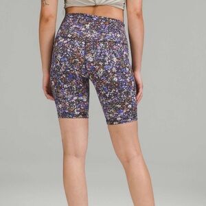 Lululemon Align High-Rise Short 8"
Flower Burst Multi